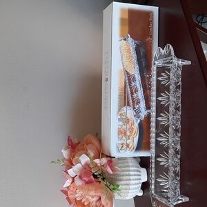 Fifth Avenue 24% Lead Crystal 12" Portico Cracker Dish